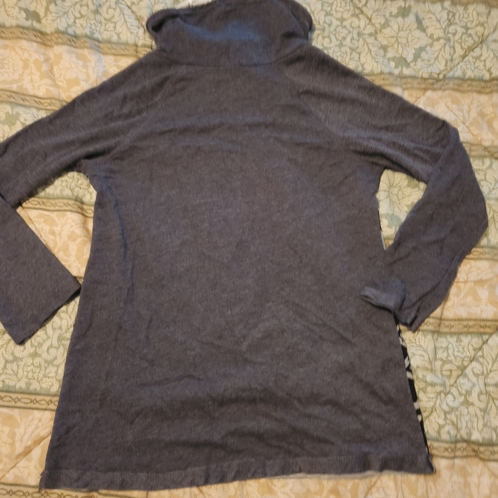 Sweater - Picture 3 of 3